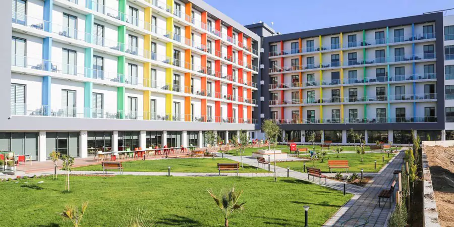 Kıbrıs Ada Kent Üniversitesi (AKÜ)