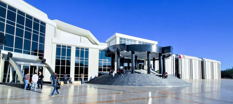 Yakın Doğu Üniversitesi (YDÜ)